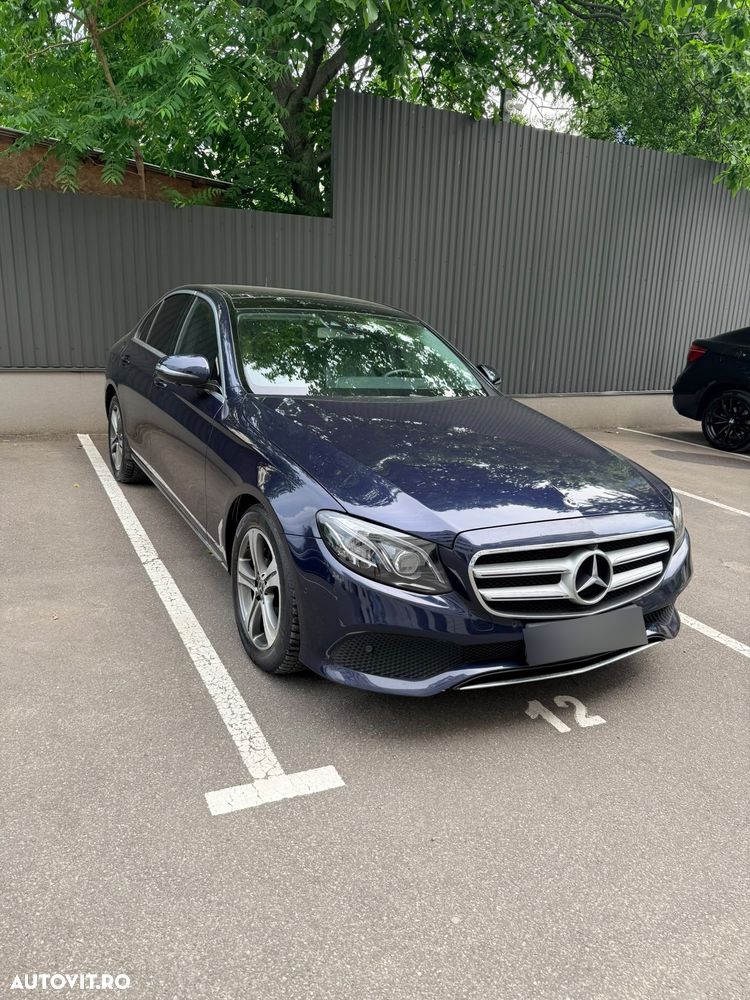 Mercedes-Benz E 200 d T-Modell Aut - 2