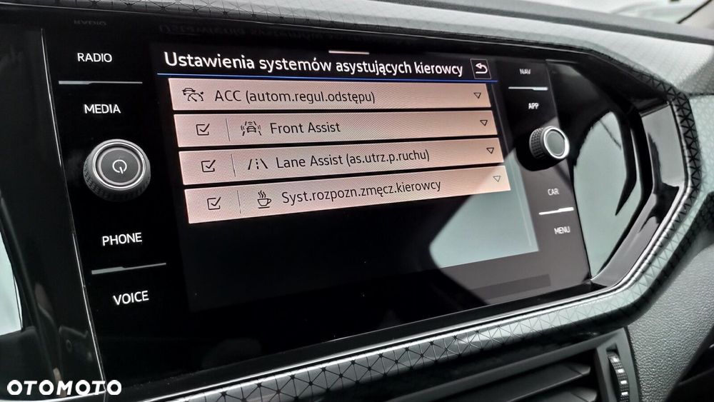 Volkswagen T-Cross - 21