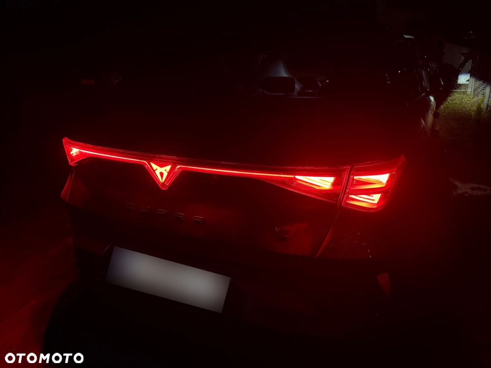 Cupra Leon Sportstourer 2.0 TSI 4Drive DSG VZ - 33