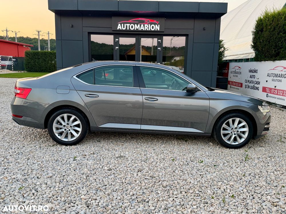 Skoda Superb 2.0 TDI DSG Style - 5