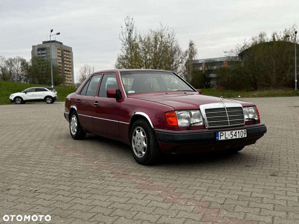 Mercedes-Benz W124 (1984-1993) - 28