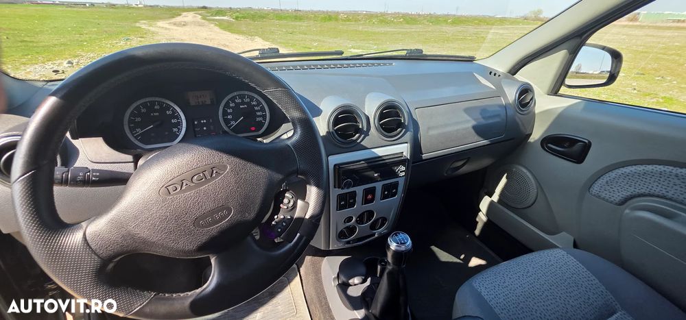 Dacia Logan 1.4 MPI Laureate Plus - 12