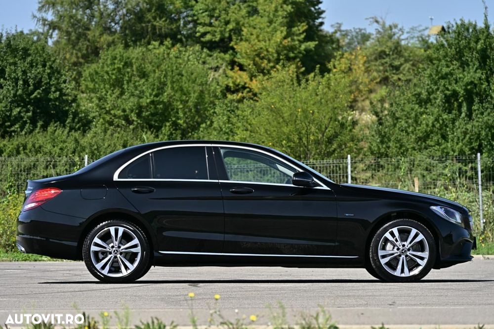 Mercedes-Benz C - 8