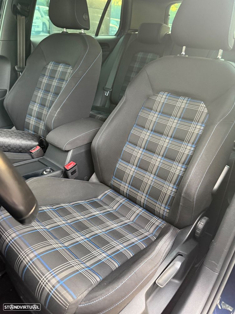 VW Golf 1.4 GTE Plug-in - 13