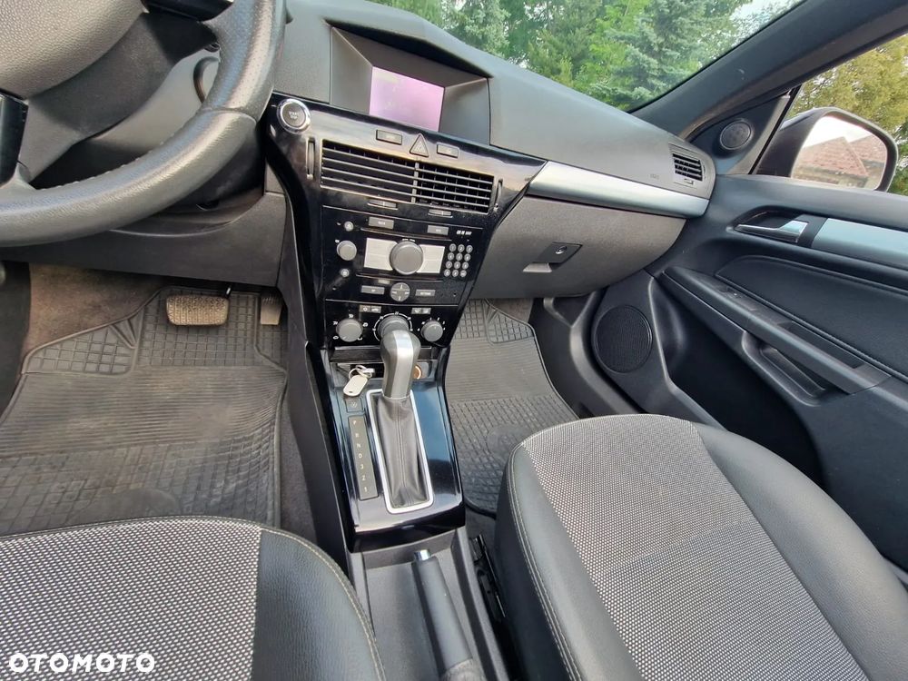 Opel Astra - 24