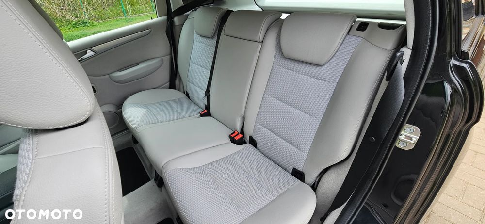 Mercedes-Benz Klasa B 180 BlueEFFICIENCY EU5 - 16