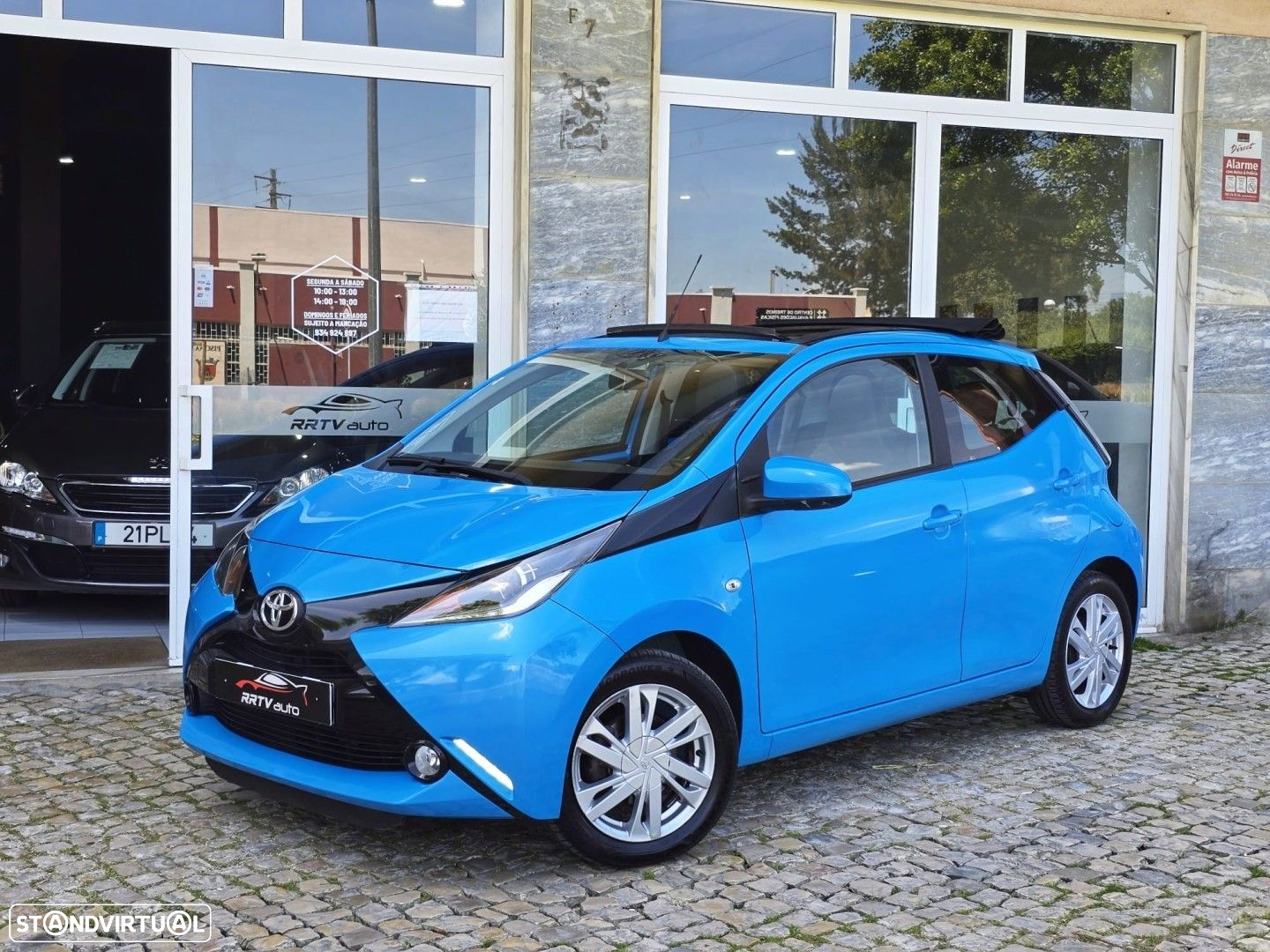 Toyota Aygo 1.0 X-Play Plus - 11