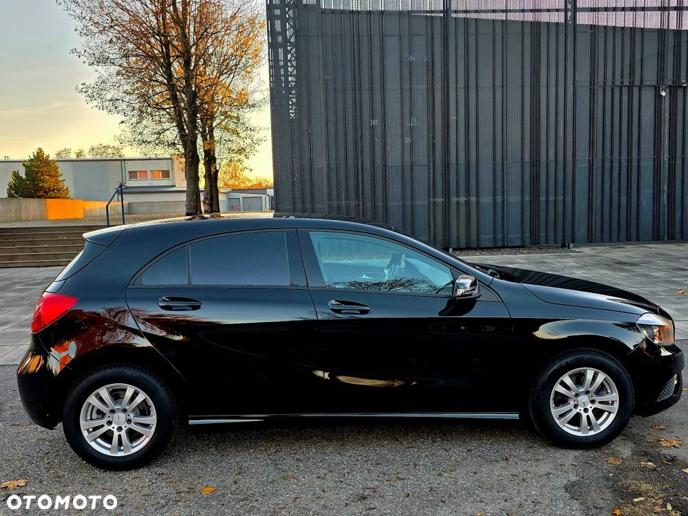 Mercedes-Benz Klasa A 180 (BlueEFFICIENCY) - 26
