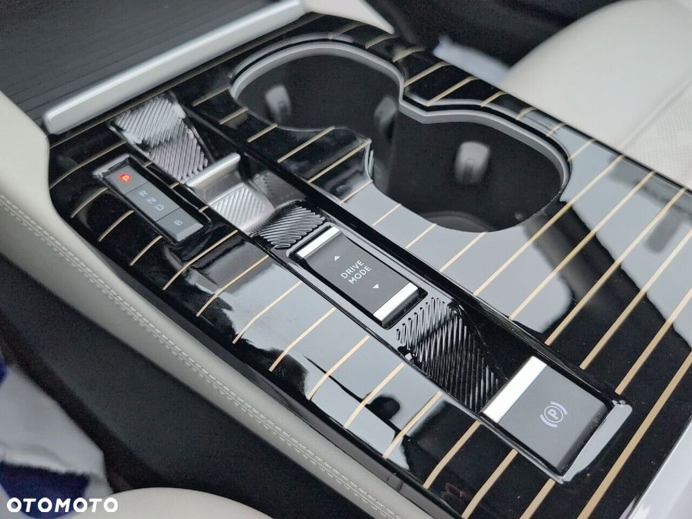 Citroën C5X 1.6 PHEV 225 Hypnos EAT8 - 17