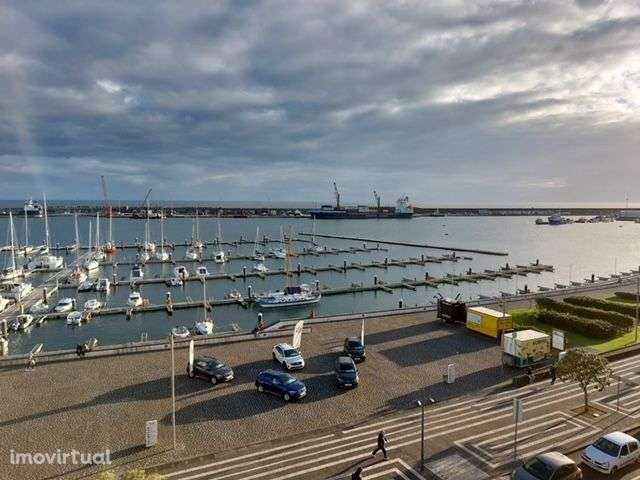 Arrenda se um andar 3 piso com vista fabulosa mar e serra - Grande imagem: 3/12