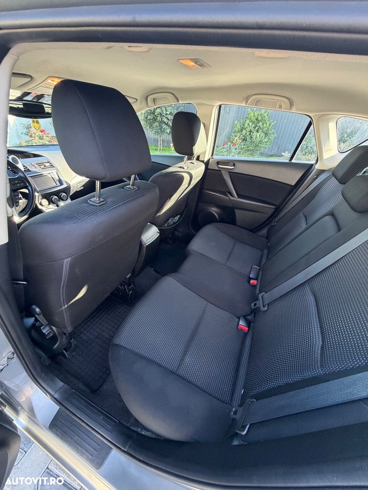 Mazda 3 - 8