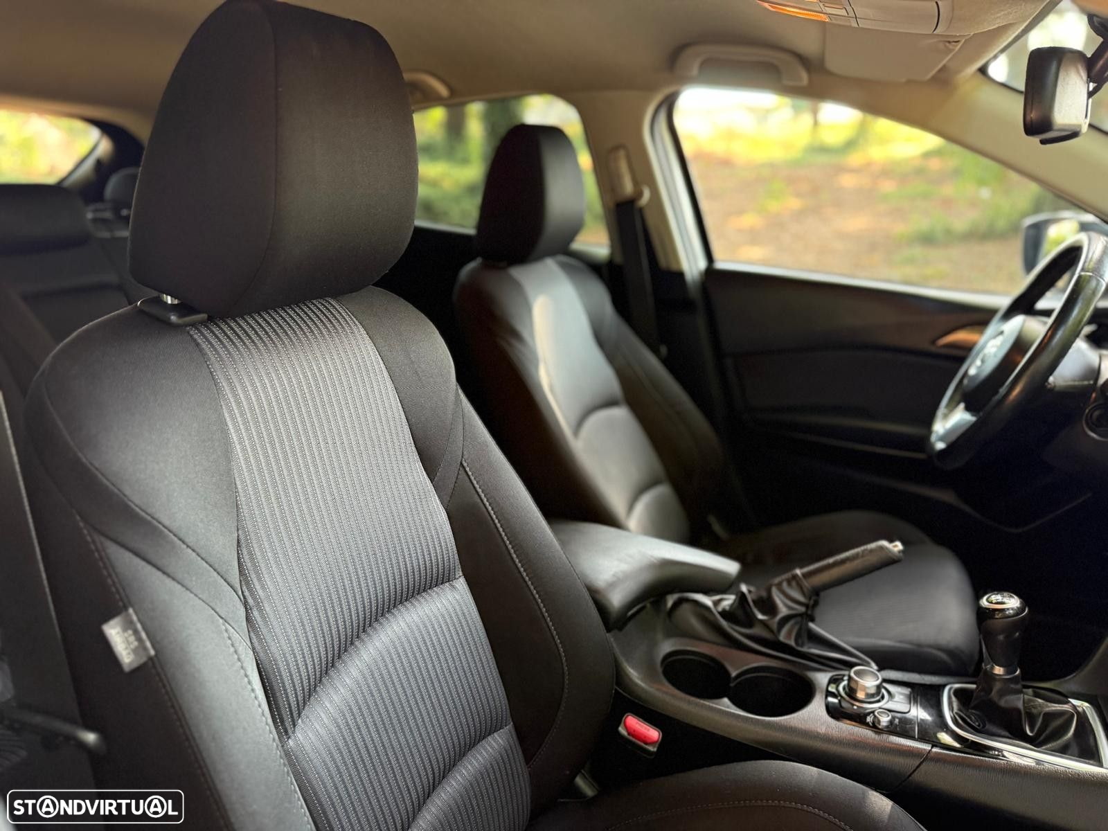 Mazda 3 1.5 Sky-D Excellence Pack Leather Navi - 14