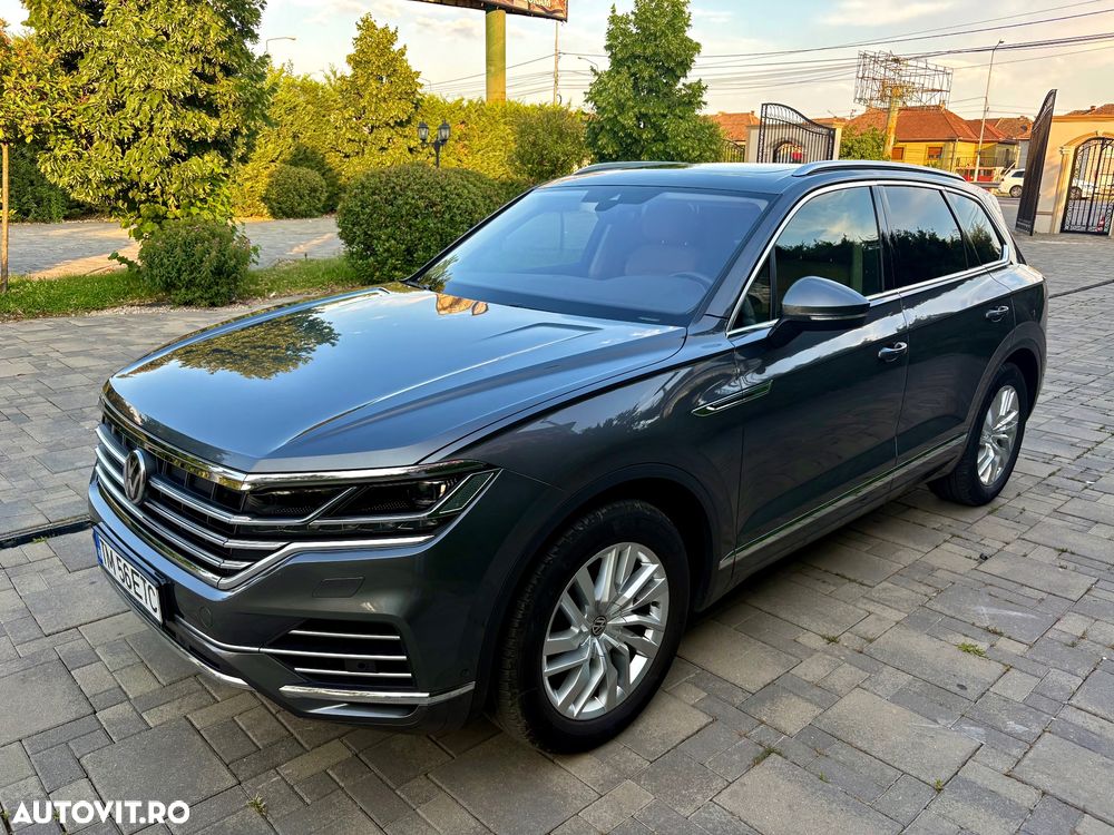 Volkswagen Touareg 3.0 V6 TDI SCR 4Motion Automatik - 2