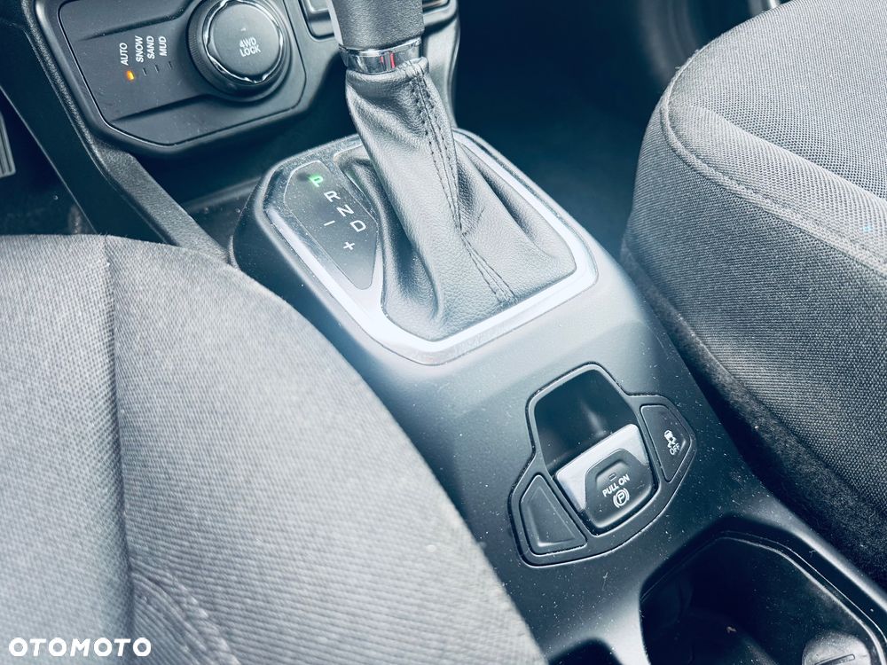 Jeep Renegade - 12
