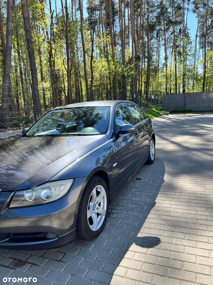 BMW Seria 3 318i - 13