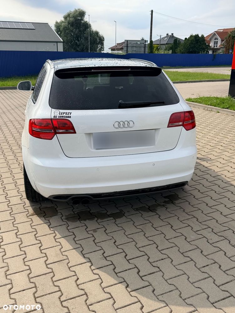 Audi A3 Sportback 2.0 TDI Ambiente - 2