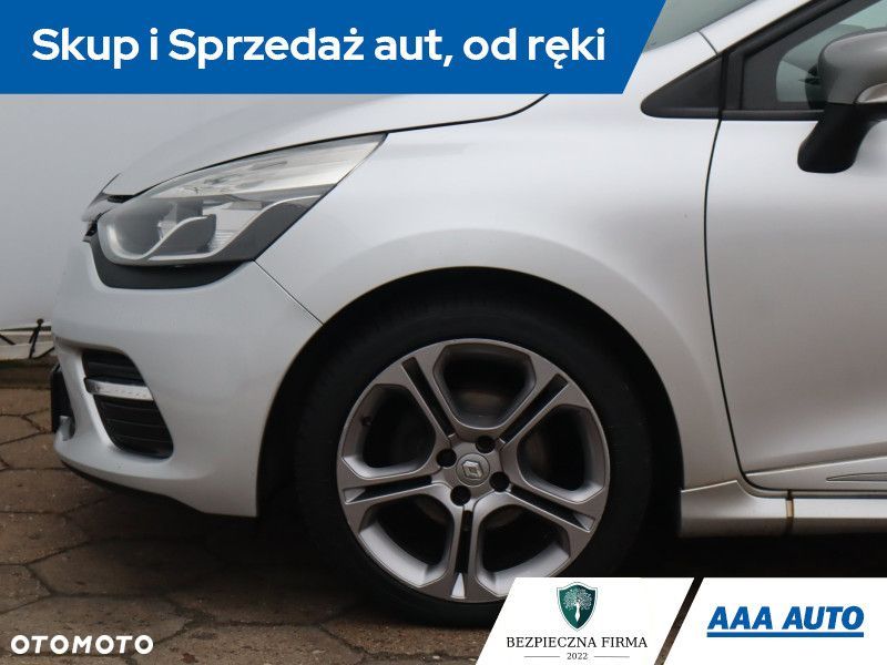 Renault Clio - 15