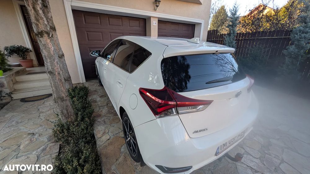 Toyota Auris 1.8 L VVT-i HSD MY17 - 3