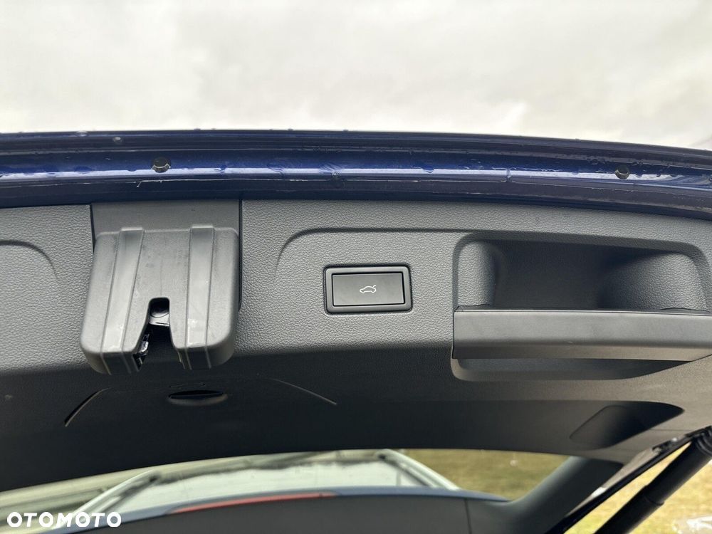 Volkswagen Touran - 26
