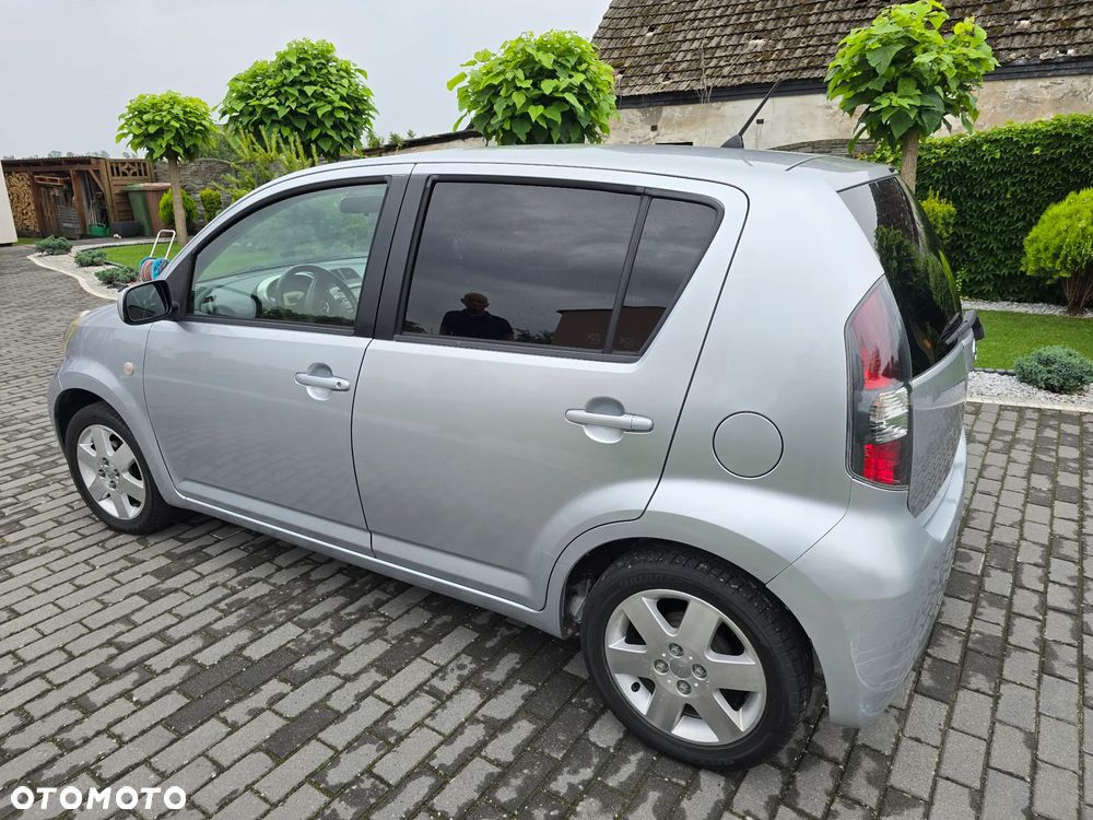 Daihatsu Sirion 1.3 - 2