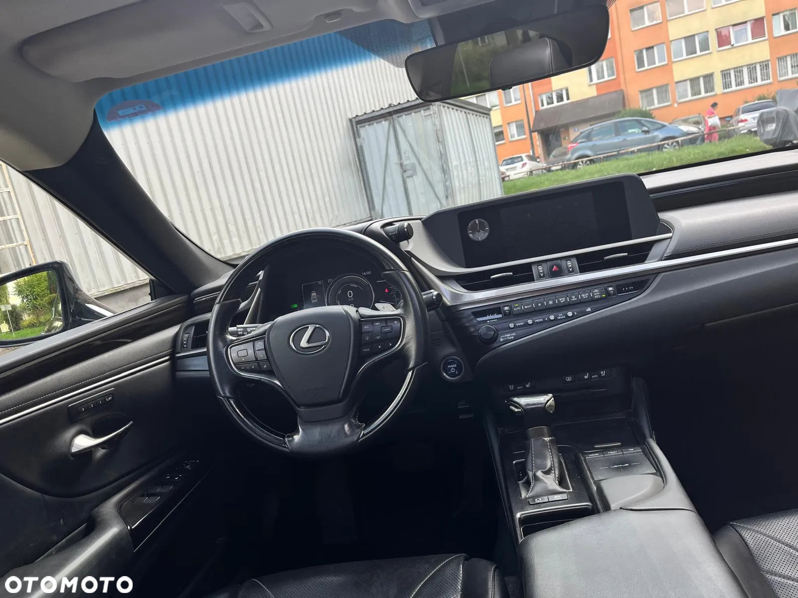 Lexus ES 300h Luxury Line - 26