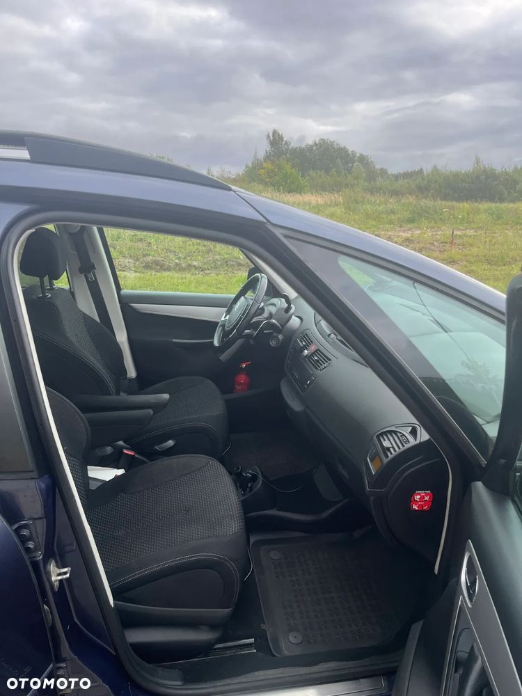Citroën C4 Grand Picasso 2.0i Exclusive MCP - 11