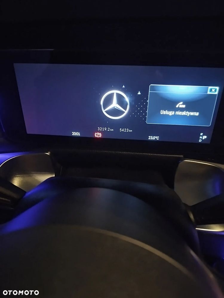 Mercedes-Benz GLB - 9