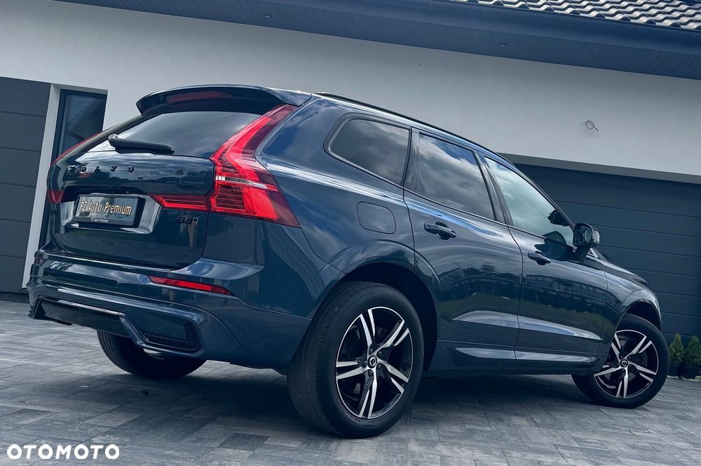 Volvo XC 60 B4 D AWD Plus Dark - 4