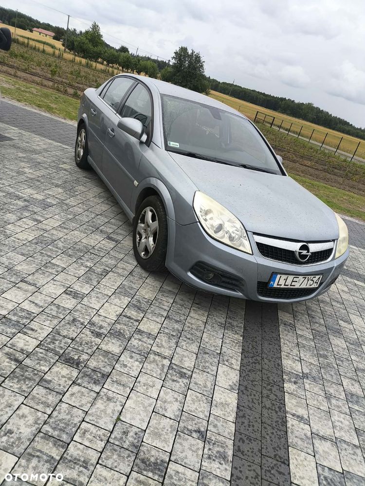 Opel Vectra 1.9 CDTI Essentia - 4