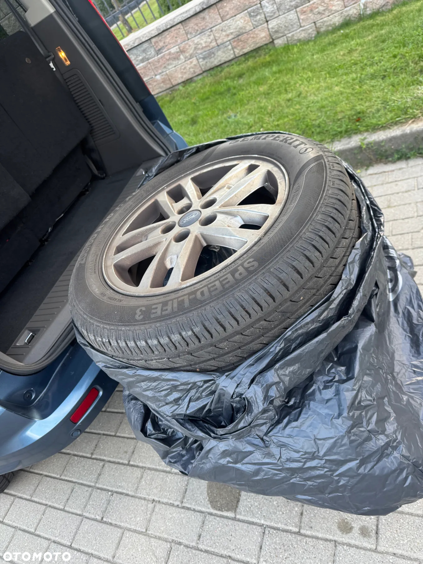 Ford Tourneo Connect 1.5 EcoBlue Start-Stop Titanium - 8