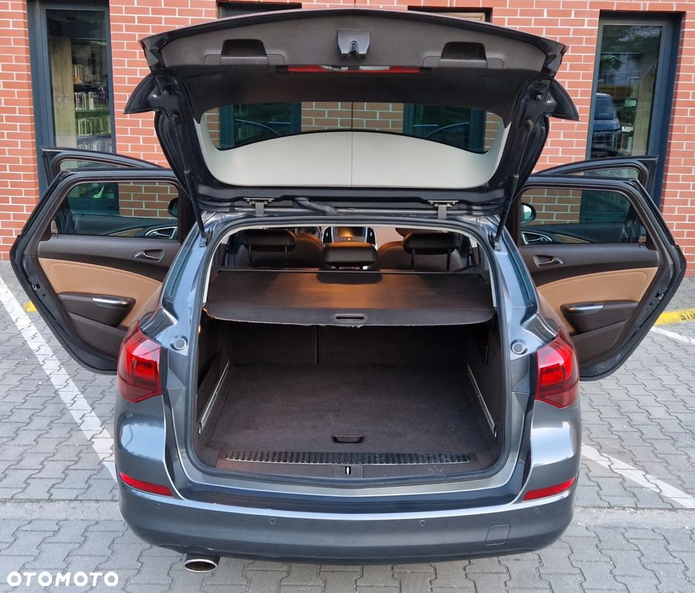Opel Astra 1.4 T Sport - 8