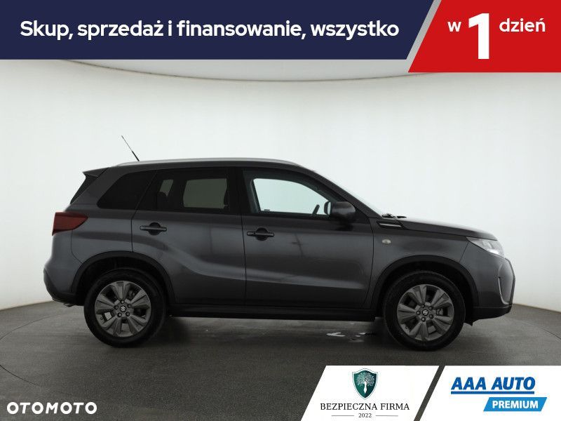 Suzuki Vitara - 8