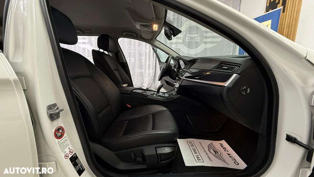 BMW Seria 5 528i Aut. Luxury Line - 18