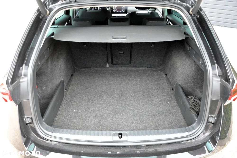 Skoda Octavia 2.0 TDI SCR Style DSG - 35