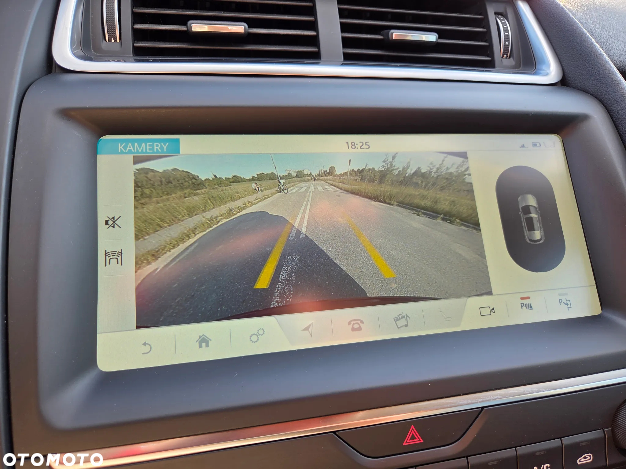 Jaguar E-Pace P250 AWD S - 27