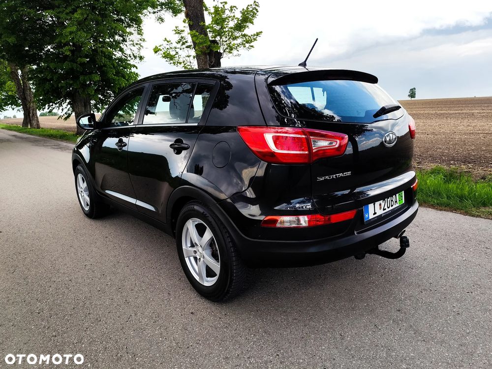 Kia Sportage 1.7 CRDI 2WD ISG Dream-Team Edition - 3