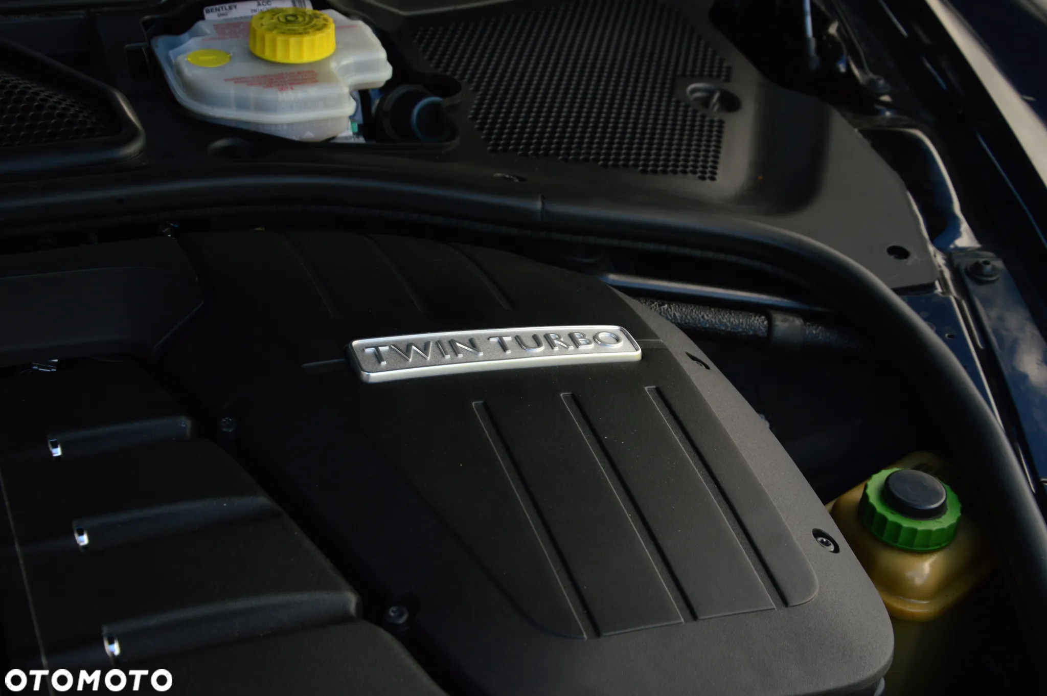 Bentley Continental GT Speed - 12