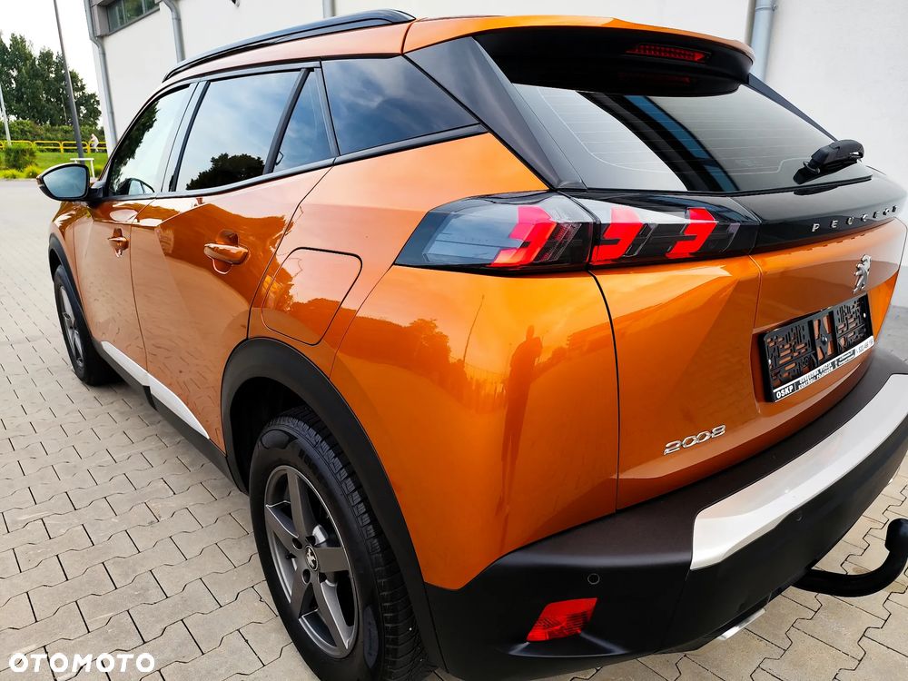Peugeot 2008 1.2 PureTech Allure S&S - 11