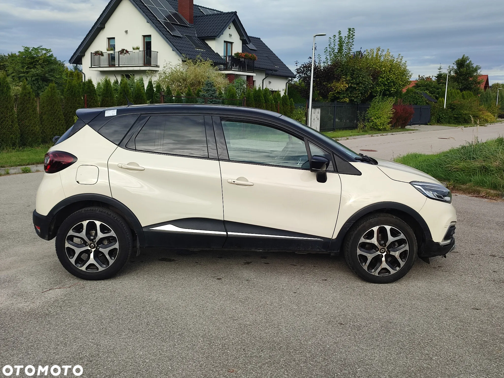 Renault Captur ENERGY TCe 120 EDC Elysee - 4