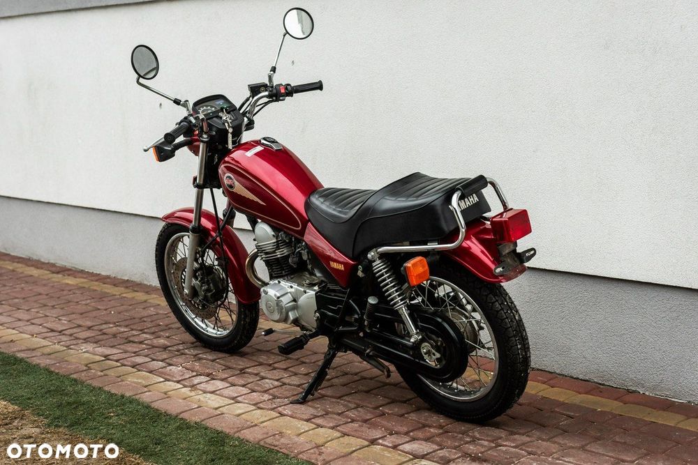 Yamaha SR - 5