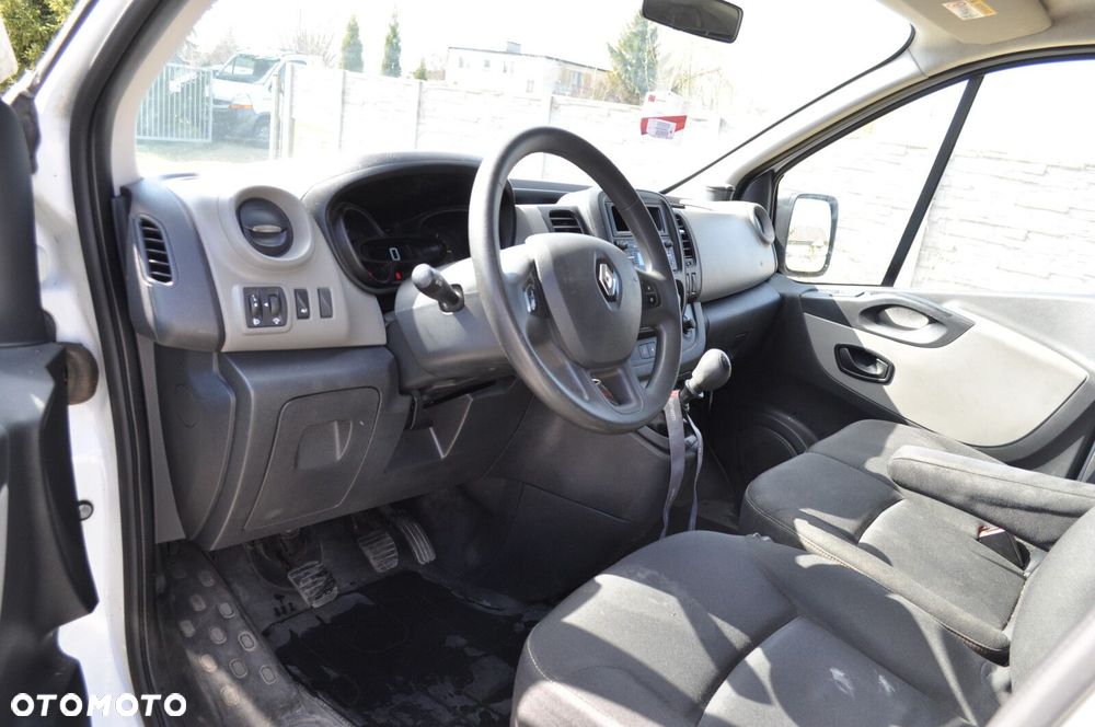 Renault Trafic - 12