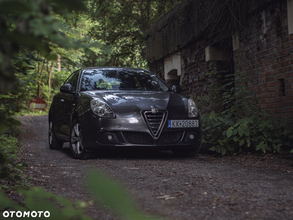Alfa Romeo Giulietta 2.0 JTDM Distinctive - 8