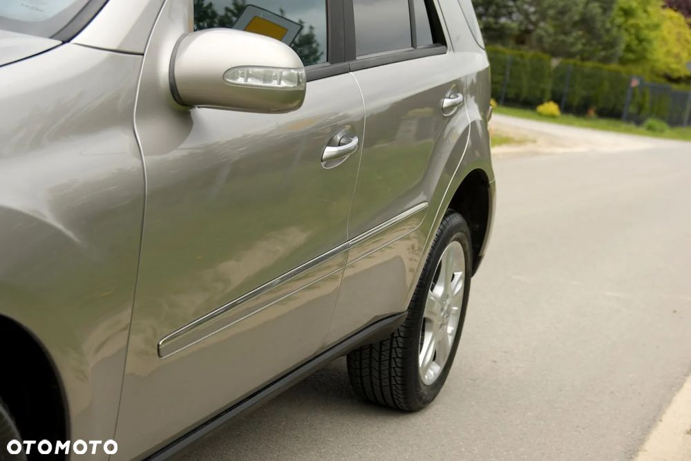 Mercedes-Benz ML - 12
