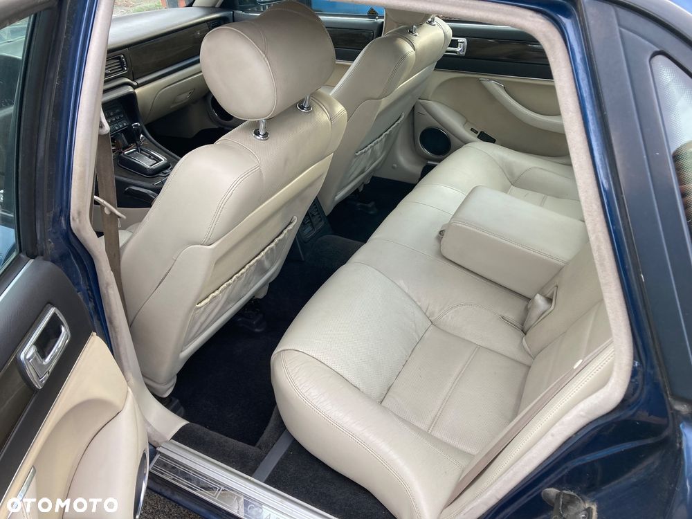 Jaguar XJR 4.0 - 8