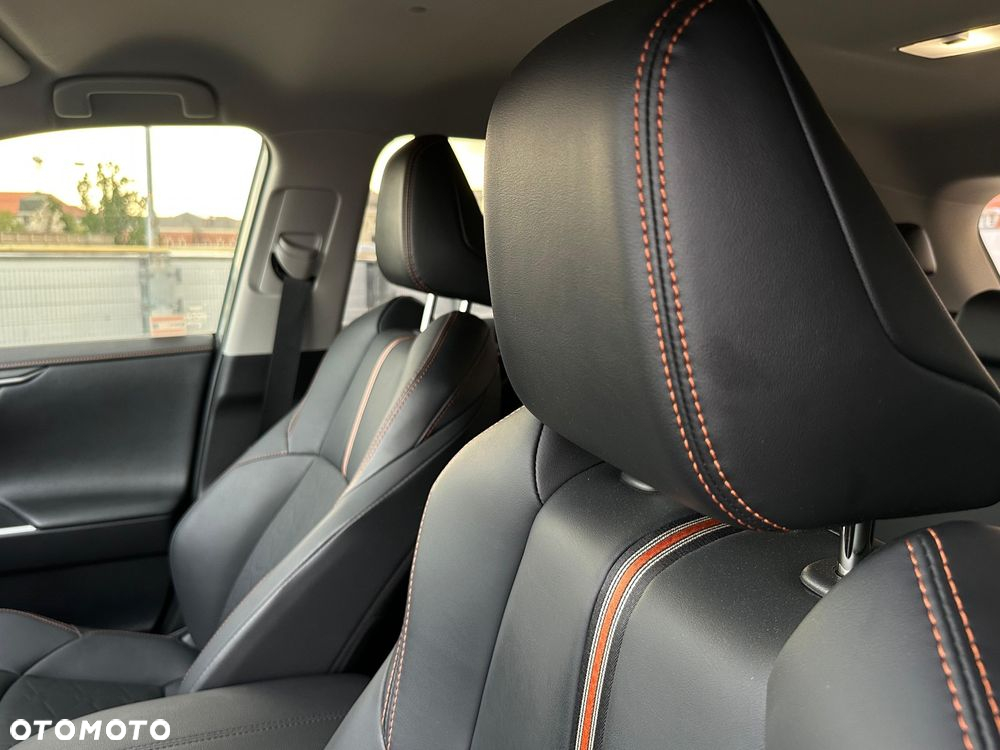 Toyota RAV4 - 12