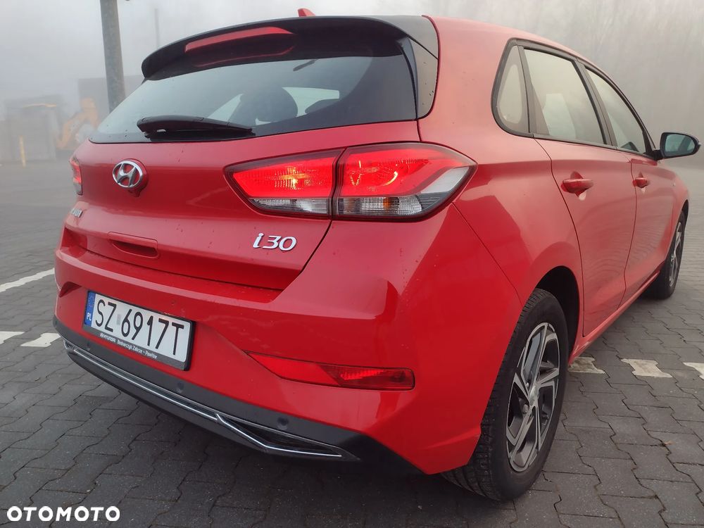 Hyundai i30 1.0 T-GDI 48V-Hybrid Connect & Go - 6