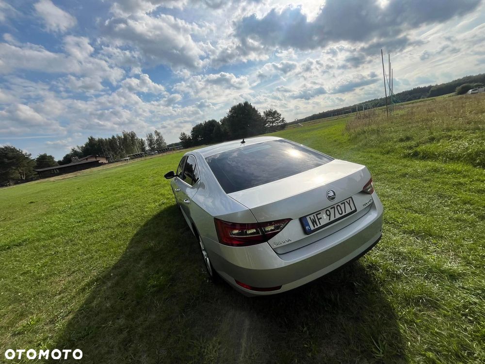 Skoda Superb 1.5 TSI ACT Ambition - 4
