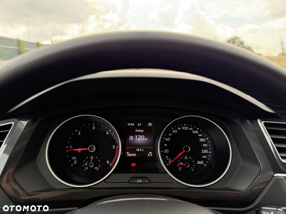 Volkswagen Tiguan - 22