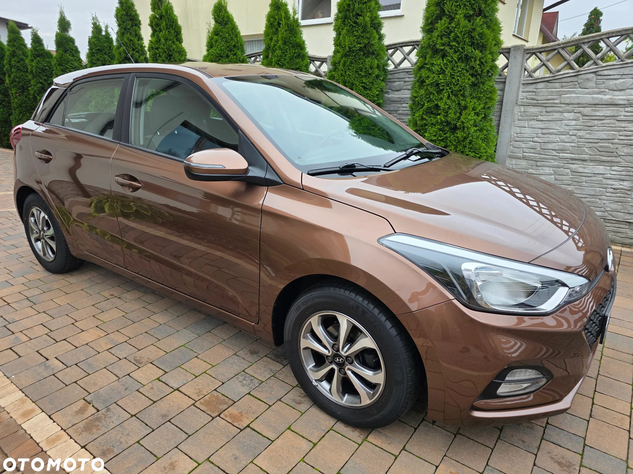 Hyundai i20 - 21