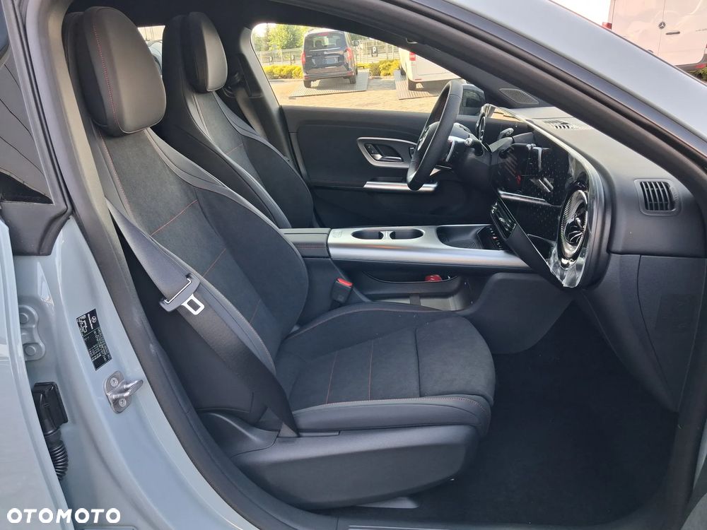 Mercedes-Benz CLA 250+ 85kWh - 16